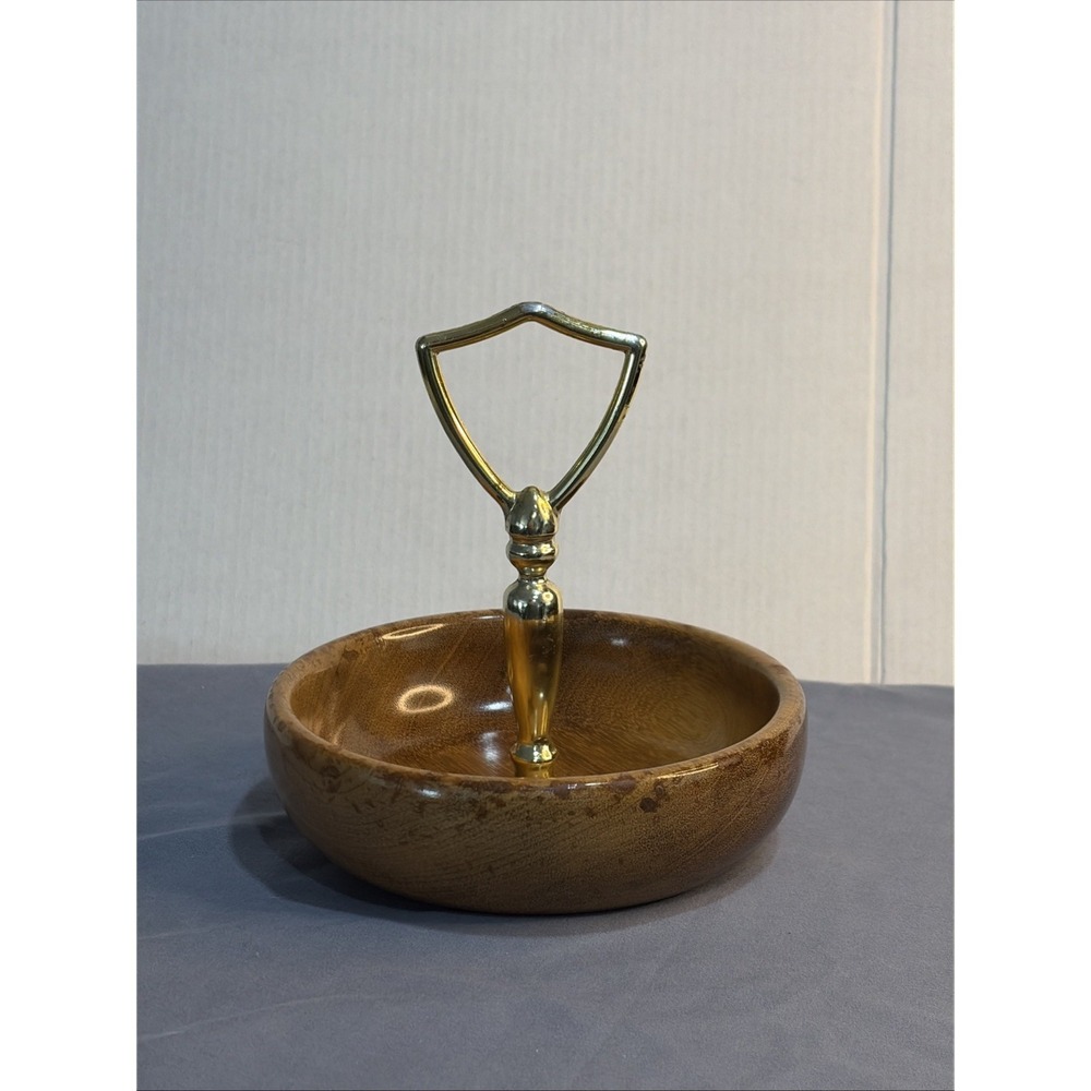 Vintage Myrtlewood Nut Candy Bowl: Mid-Century Serving Dish with Handle